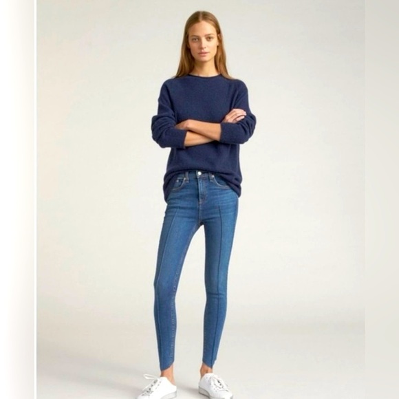 rag & bone Denim - Rag & Bone ankle jean in great condition​​​​​​​
